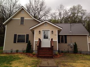 411 E Washington St, Durand, WI 54736