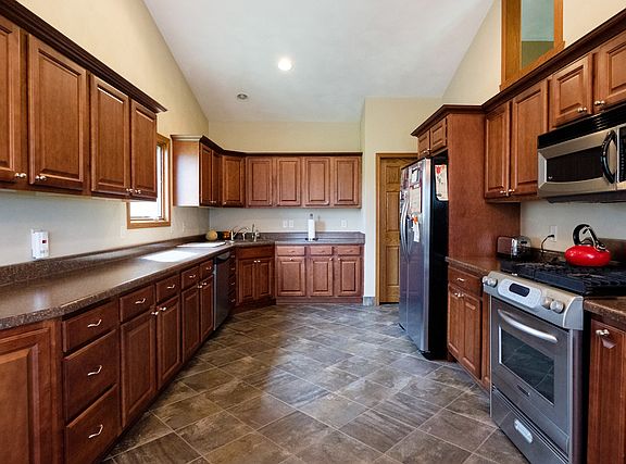 5th image of 5470 Whistling Hawk Dr