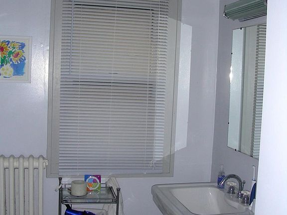3rd image of 3249 Holmes Avenue S # Fl 2nd