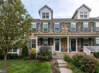 518 Solliday Ct, Perkasie, PA 18944