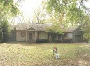 2027 W 86th Ter, Leawood, KS 66206