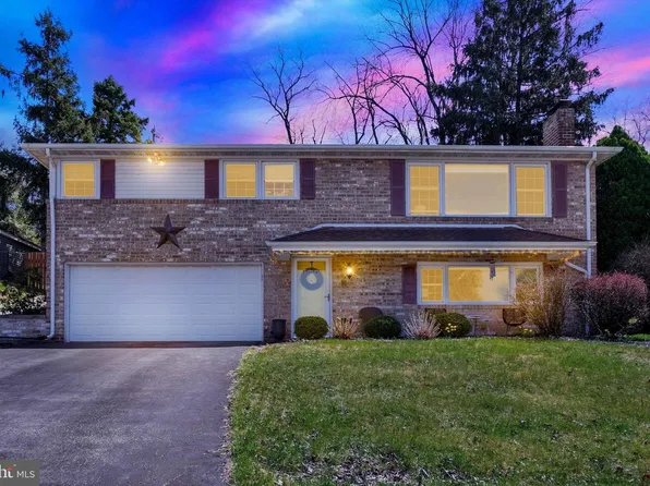 2600 Eastwood Dr, York, PA 17402