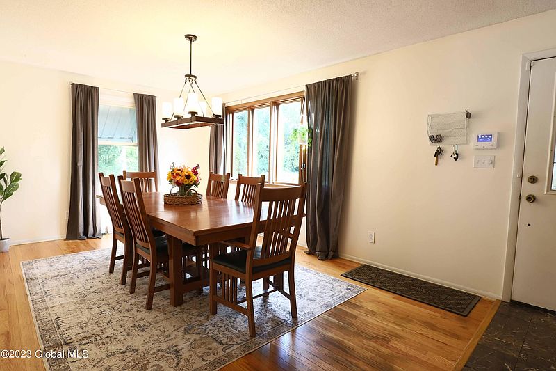 4th image of 20 Mullen Drive