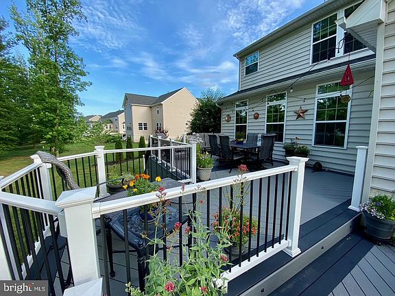 4th image of 4954 Pebble Run Rd