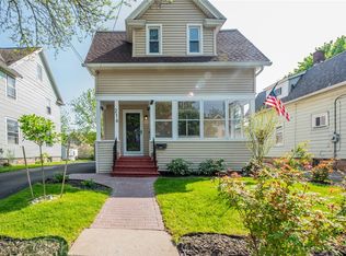 216 E Chestnut St, East Rochester, NY 14445