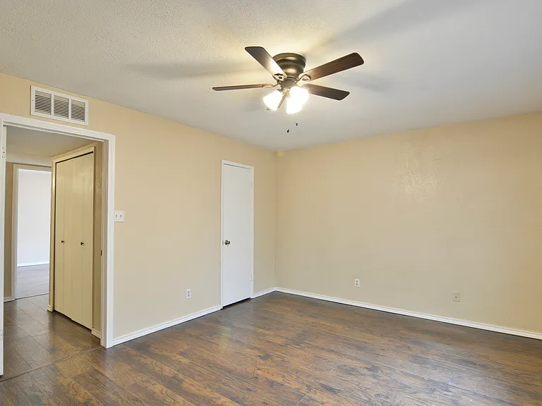 4133 Silverberry Ave — Photo 22