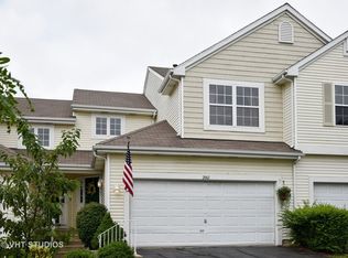 2061 Orchard Ln #2061, Carpentersville, IL 60110