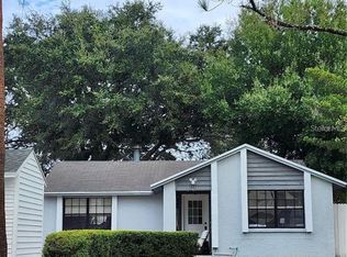 3244 Fox Lake Dr, Tampa, FL 33618