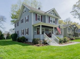 44 Garden Ave, Chatham, NJ
