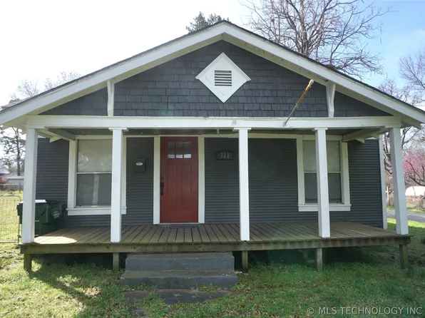 311 W Madison St, Henryetta, OK 74437
