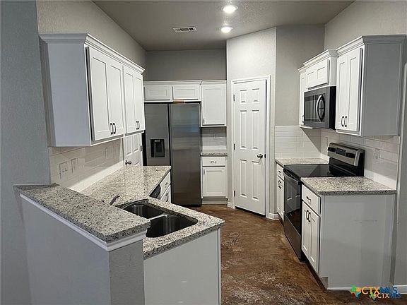 5th image of 117 E Valley Rd