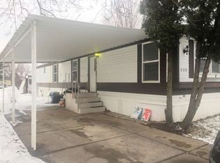 608 Greenview Rd, Belvidere, IL 61008