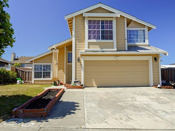 3rd image of 26 Canterbury Cir