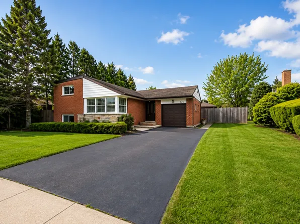 360 E Huntington Ln, Elmhurst, IL 60126