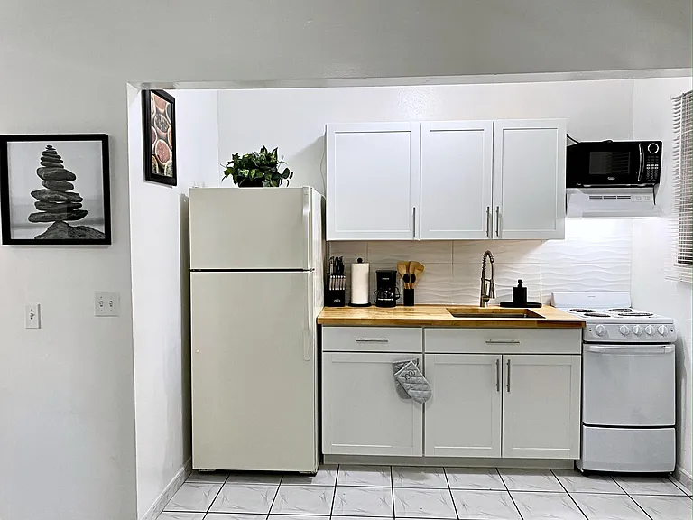 1832 Taft St #7 — Photo 7
