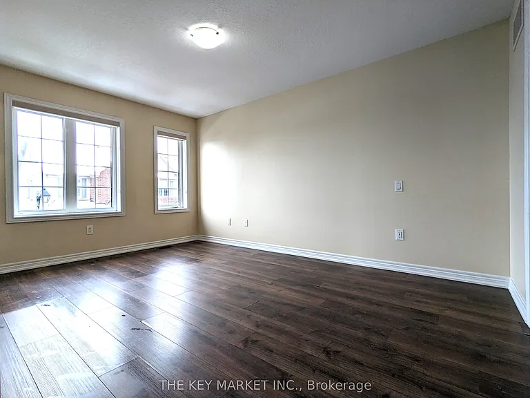 365 Belcourt Cmn — Photo 30