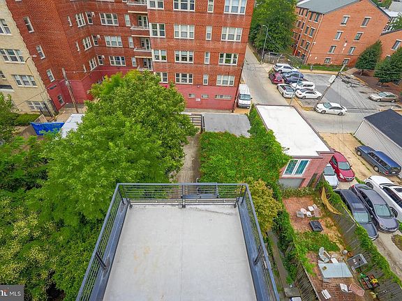 5th image of 1461 Chapin St NW