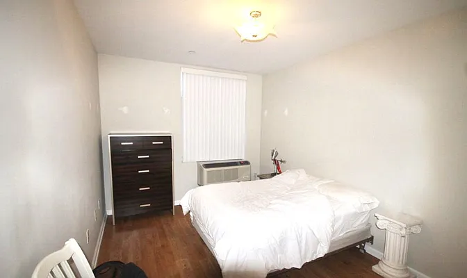 Rented by Amorelli Realty | media 21