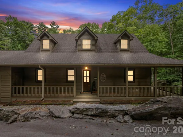 911 Buckberry Dr, Sapphire, NC 28774