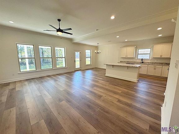 2nd image of 39217 Zereda Ct