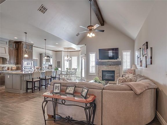 5th image of 4112 Chesterfield Pl