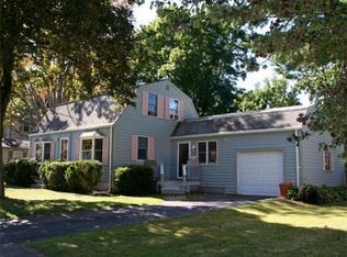 217 Pleasant St, Wakefield, MA 01880