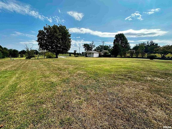 5th image of 2 Country Club Ct