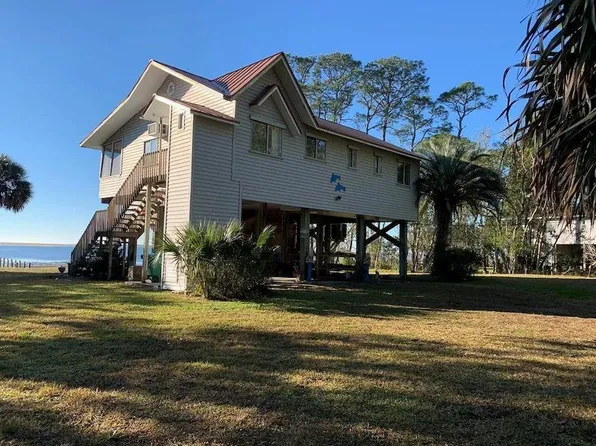 2538 Highway 98 E, Carrabelle, FL 32322