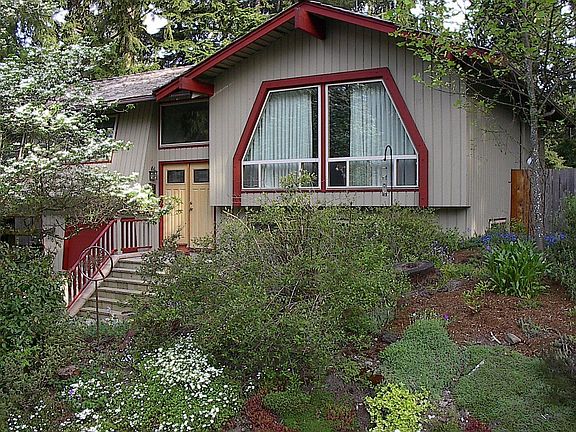 2nd image of 3045 255th Ave SE