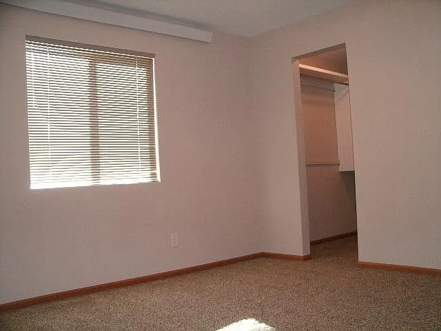 315 Edelweiss Ln — Photo 7