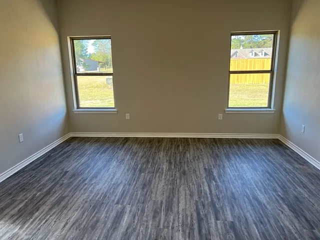 130 Oasis St — Photo 10