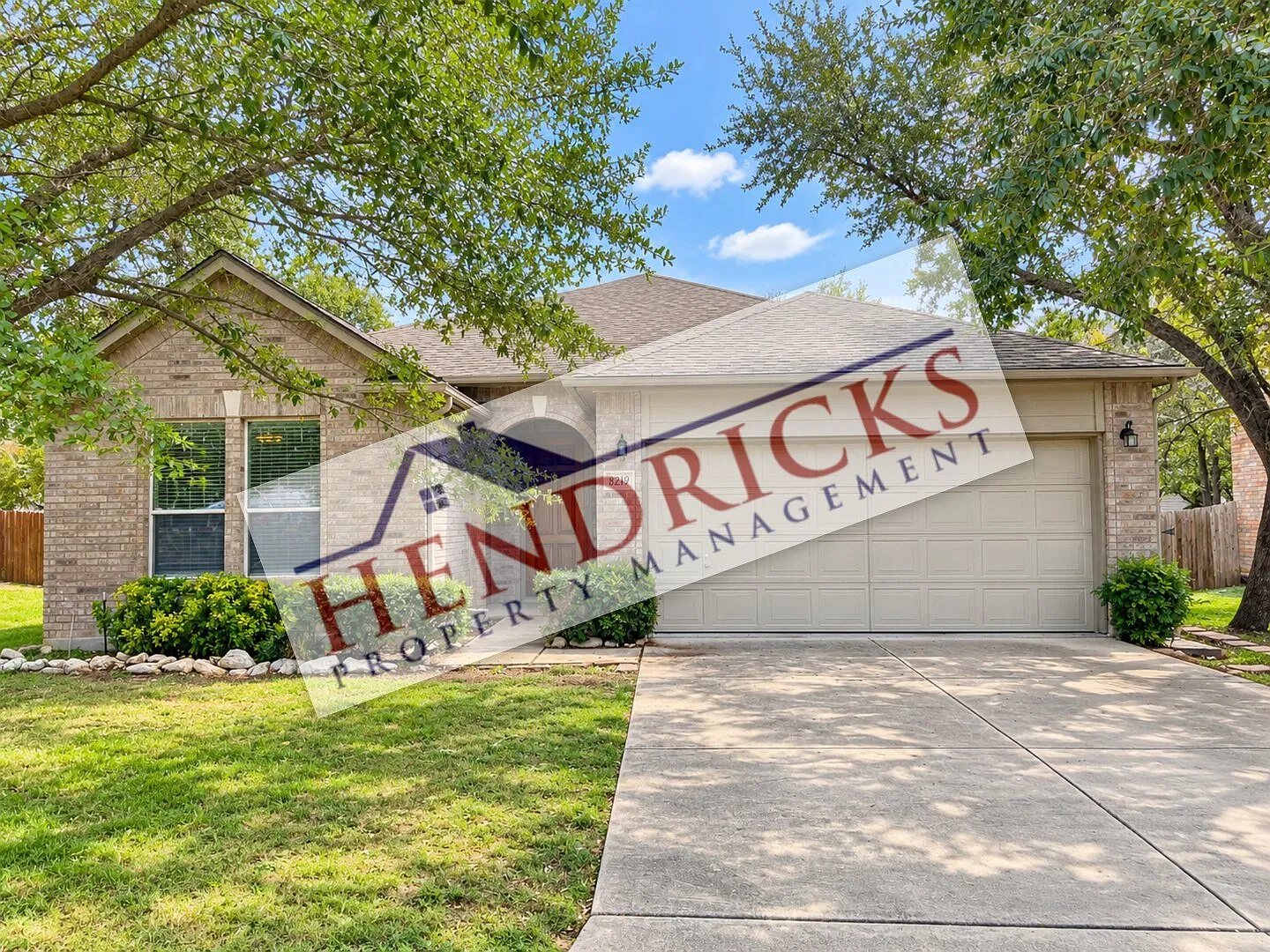 8219 Midway Depot, San Antonio, TX 78255 | Home for Rent — Photo 2