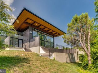 9433 Ferry Landing Ct, Alexandria, VA 22309