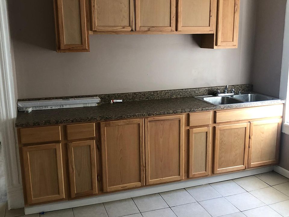 1st image of 249 Crescent Ave #2