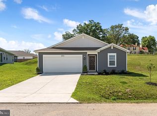 171 Centergate Dr, Charles Town, WV 25414