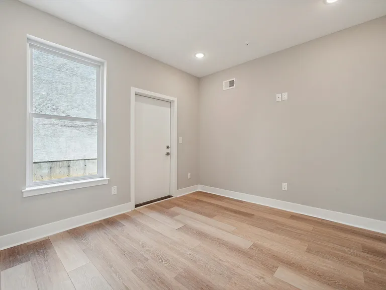 1513 Seybert St #1A — Photo 8