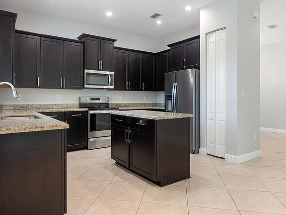4th image of 4522 San Mellina Drive