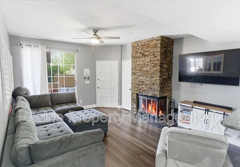 23845 Del Monte Dr #65 — Photo 2