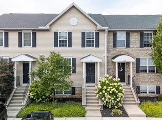 355 Oxford Oak Dr, Blacklick, OH 43004