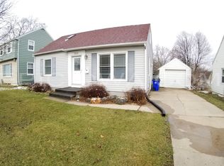 1904 Williams Blvd SW, Cedar Rapids, IA 52404