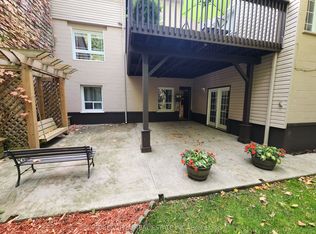 1214 Kos Blvd, Mississauga, ON L5J 4L7