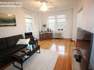 125 Peterborough St APT 28, Boston, MA 02215