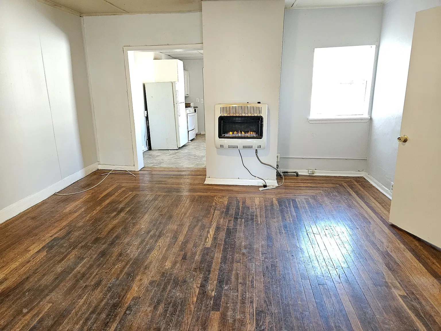 2 bed, $1,250 — Photo 2