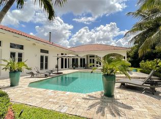 6990 SW 90th St, Pinecrest, FL 33156