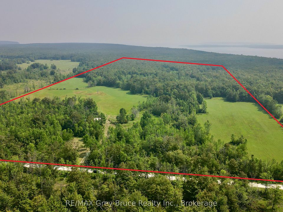 1st image of 61 Crawford Dr