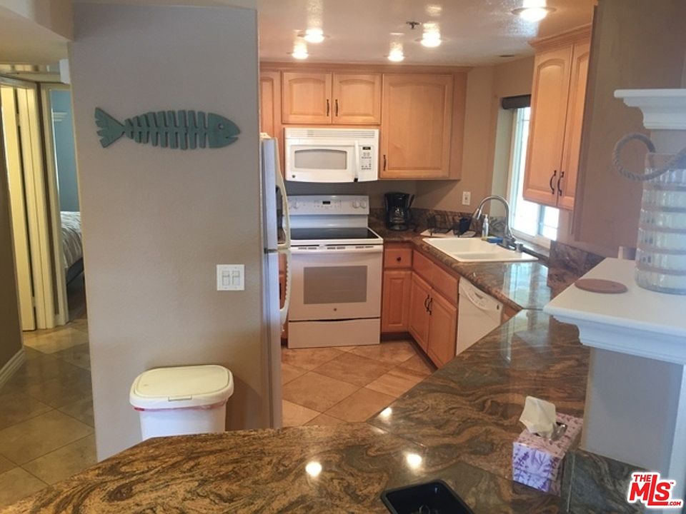 2nd image of 310 Lake St Unit 102