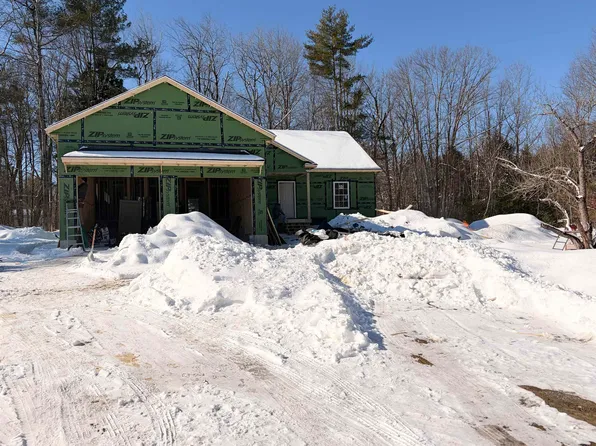 859 Salmon Falls Road, Rochester, NH 03839