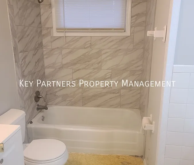 7115 Larsen Ln — Photo 9