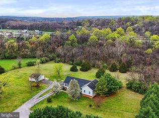 49 Peach Tree Ln, Bunker Hill, WV 25413