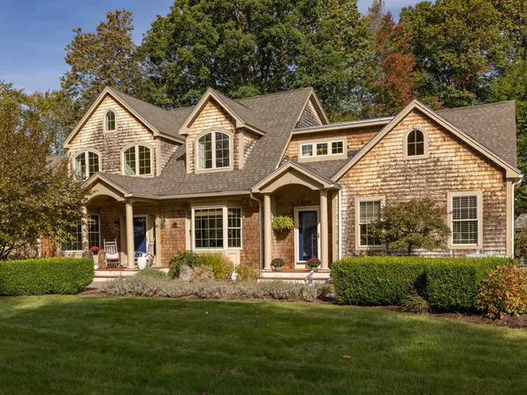 19 KATIE Lane, Hampton, NH 03862